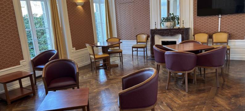 布尔格城堡酒店(Château du Bourg)图片