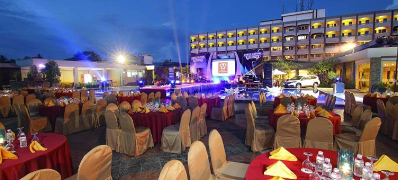 潘格兰海滩酒店(Pangeran Beach Hotel)图片