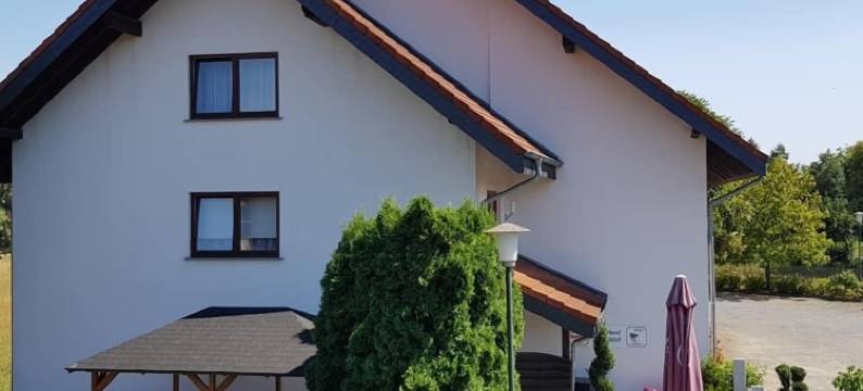 伦布利克酒店 - 餐厅 - 乡村俱乐部(Rhönblick Landhotel - Restaurant - Countrypub)图片