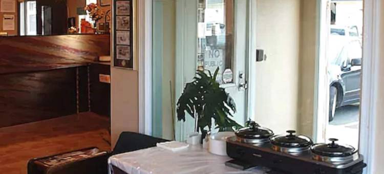 梅丽尔菲尔德酒店(Merrill Field Inn)图片