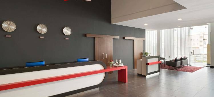 阿尔科巴尔奥拉雅温德姆华美达安可酒店(Ramada Encore by Wyndham Al Khobar Olaya)图片