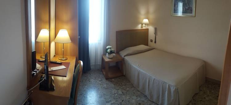诺佛阿尔伯格酒店(Nuovo Albergo)图片