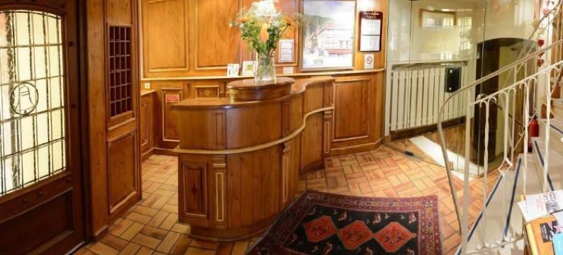 钟形帽酒店(Logis Hôtel de La Cloche)图片