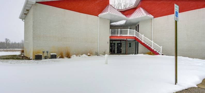 位于萨吉诺湾水滨附近的鸽子工作室!(Pigeon Studio, Close to Saginaw Bay Waterfront!)图片