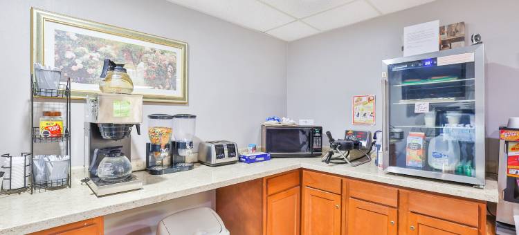 OYO Hotel Pipestone MN, 坎特伯雷公园(OYO Hotel Pipestone MN, Canterbury Park)图片