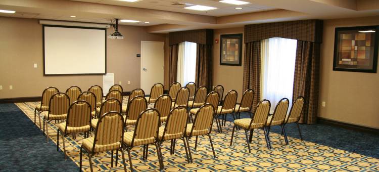 希尔顿欢朋酒店-托皮卡(Hampton Inn Topeka)图片