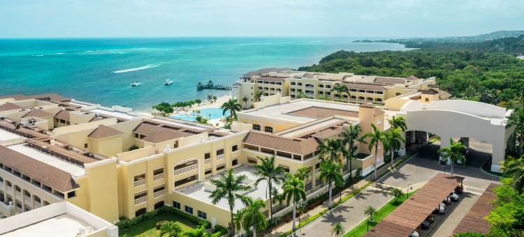 Iberostar Waves Rose Hall Beach图片