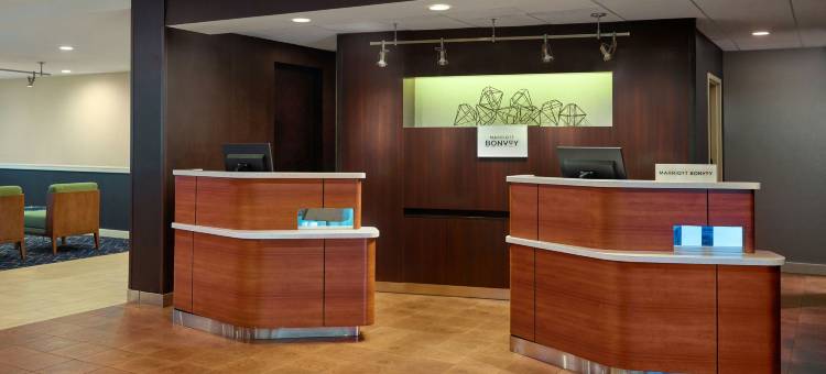 亚特兰大机场南/沙利文路万怡酒店(Courtyard Atlanta Airport South/Sullivan Road)图片