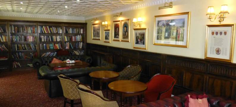 阿瑟斯敦红狮酒店(The Atherstone Red Lion Hotel)图片