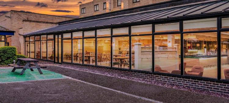 诺丁汉舍伍德美居酒店(Mercure Nottingham Sherwood Hotel)图片