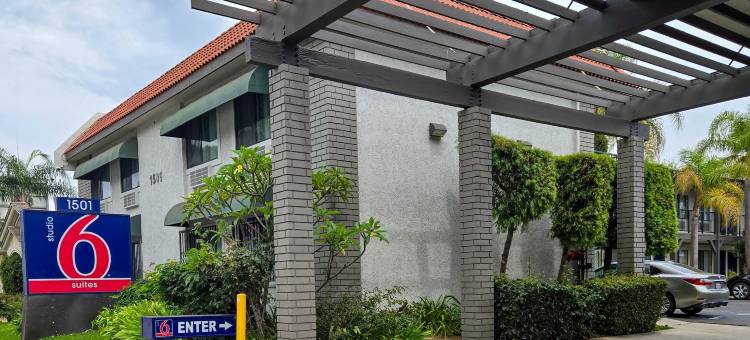 圣安娜，加州6号套房酒店(Studio 6 Suites Santa Ana, CA)图片