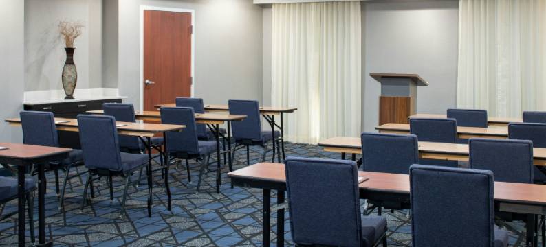 特克萨卡纳万怡酒店(Courtyard Texarkana)图片