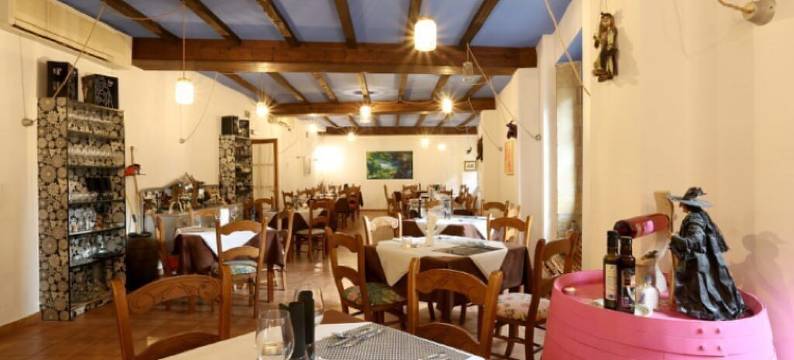 萨达巴酒店(Hospedería Sádaba)图片