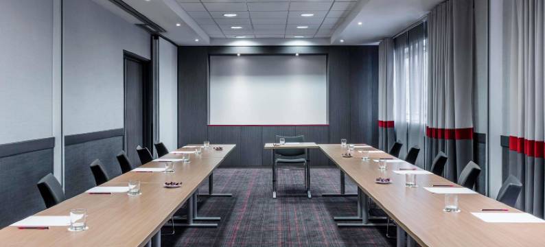 巴黎拉德芳斯美居酒店(Hôtel Mercure Paris la Défense Grande Arche)图片