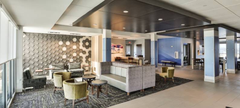 纳什维尔市中心MetroCenter区洲际智选假日套房酒店(Holiday Inn Express & Suites NASHVILLE METROCENTER DOWNTOWN by IHG)图片