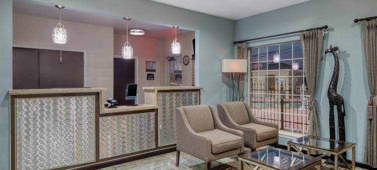 康罗湖贝斯特韦斯特酒店(Best Western Lake Conroe Inn)图片
