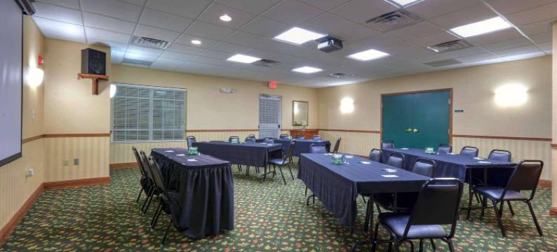 温彻斯特丽怡酒店(Country Inn & Suites by Radisson, Winchester, VA)图片