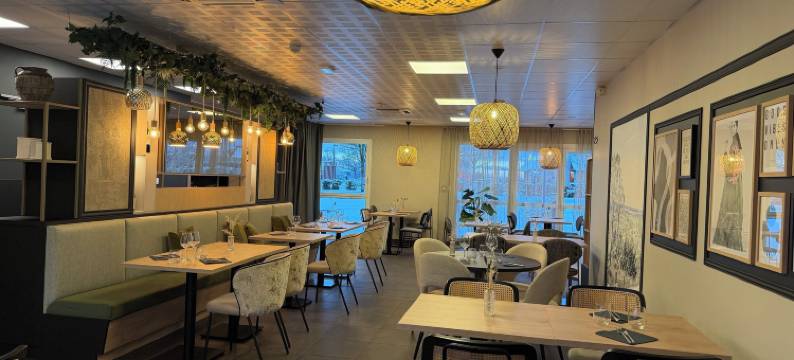 布里特酒店圣梅昂勒格朗恩布罗塞利安德(Brit Hotel Saint-Méen-Le-Grand en Brocéliande)图片