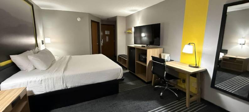 温德姆速8酒店查塔努加东/汉密尔顿广场(Super 8 by Wyndham Chattanooga East - Hamilton Place)图片