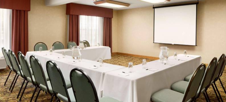 拉蒂森肯诺沙 - 愉快的草原乡村酒店套房(Country Inn & Suites by Radisson Kenosha - Pleasant Prairie)图片