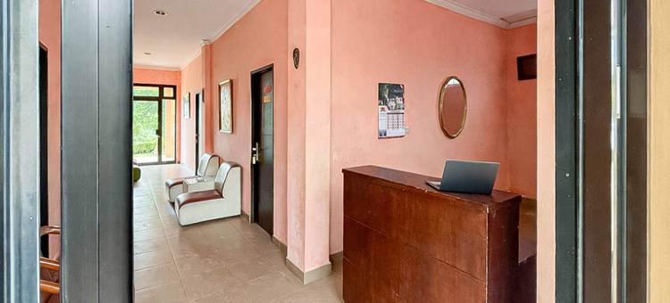 RedDoorz Casa Delray Syariah at Pantai Pelabuhan Ratu图片