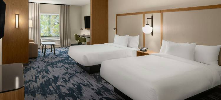 特拉弗斯城万枫酒店及套房(Fairfield Inn & Suites Traverse City)图片