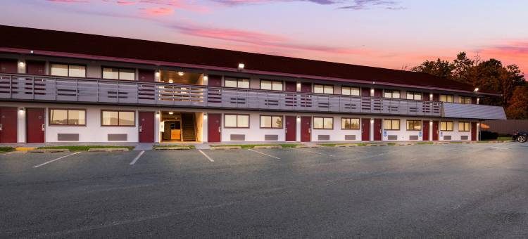 宾厄姆顿-约翰逊城红屋顶酒店(Red Roof Inn Binghamton - Johnson City)图片