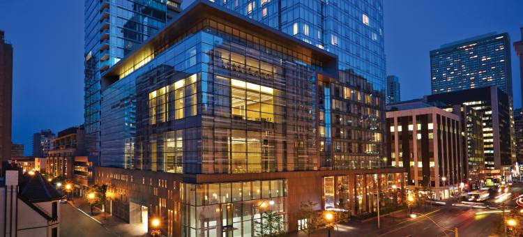 多伦多约克维尔四季酒店(Four Seasons Hotel Toronto)图片