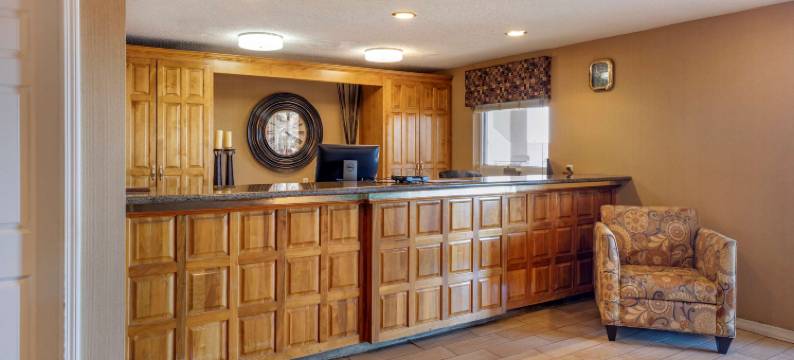 拉塞尔维尔I-40凯艺酒店(Quality Inn Russellville I-40)图片