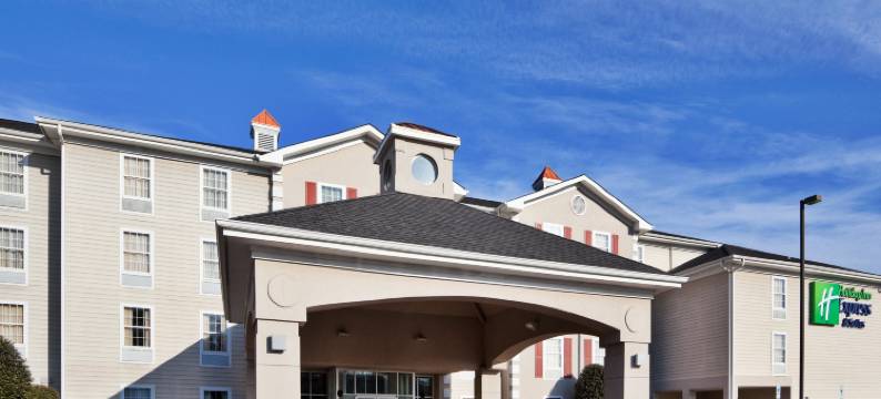 智选假日套房酒店康诺弗(HICKORY区)(Holiday Inn Express & Suites CONOVER (HICKORY AREA) by IHG)图片