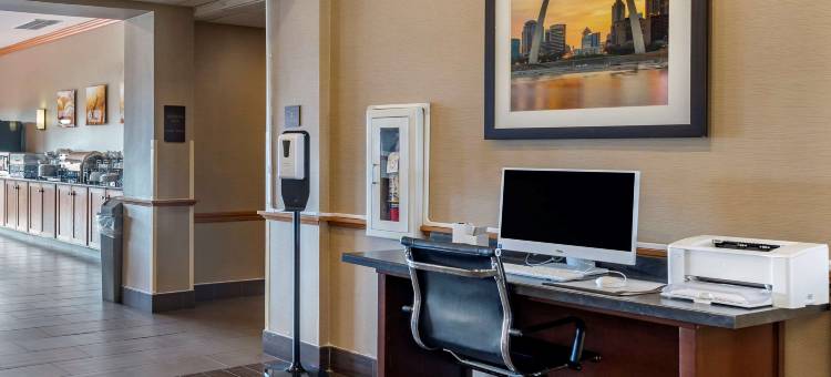 格林维尔I-70舒适套房酒店(Comfort Inn & Suites Greenville I-70)图片