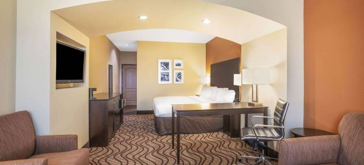 比维尔拉昆塔温德姆套房酒店(La Quinta Inn & Suites by Wyndham Beeville)图片