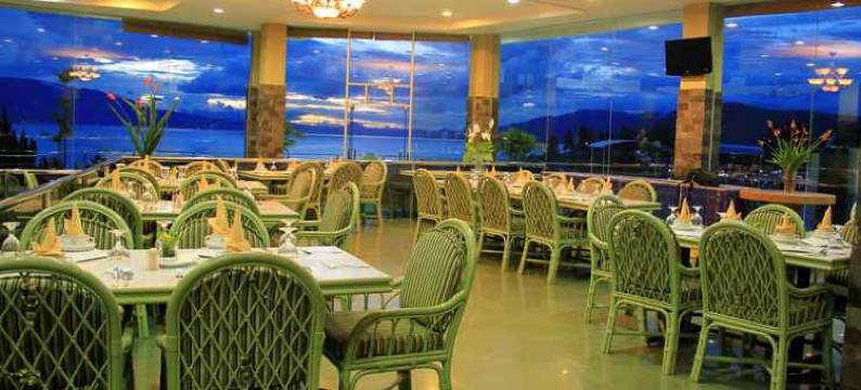 鸟羽湖国际间小屋酒店(Danau Toba International Cottage Parapat)图片