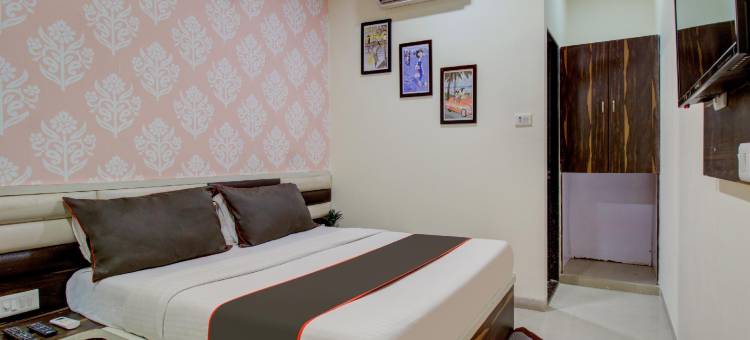 Collection O Golden Tulipz Boutique图片