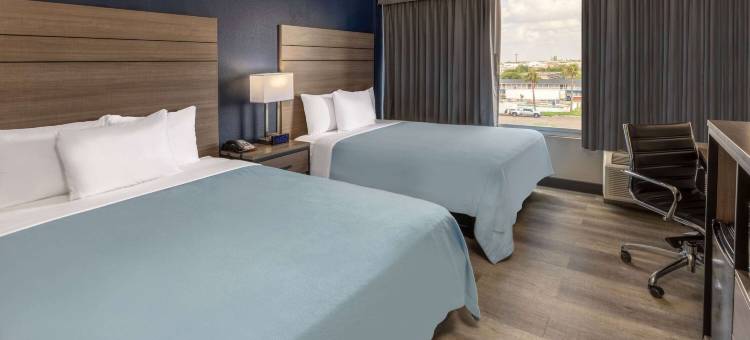 Baymont by Wyndham Laredo图片