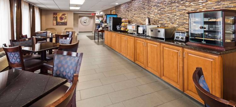 亚迪纳贝斯特韦斯特酒店(Best Western Adena Inn)图片