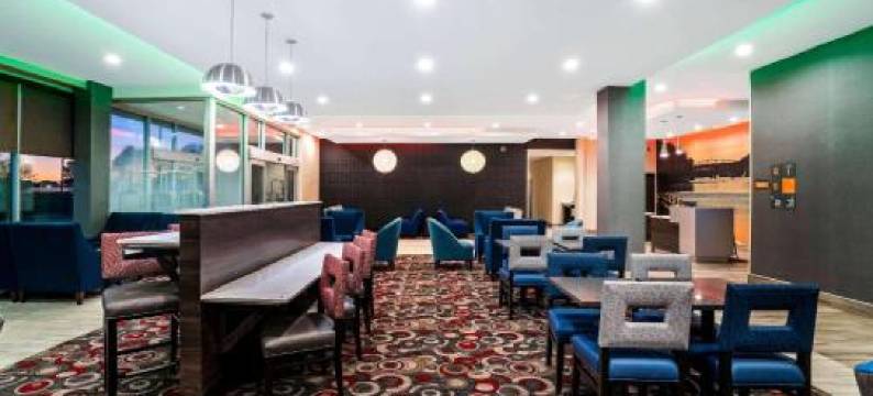 塔斯卡卢萨麦克法兰拉昆塔温德姆酒店(La Quinta by Wyndham Tuscaloosa McFarland)图片