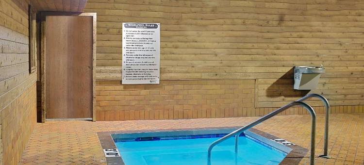 斯特金湾速8酒店(Super 8 by Wyndham Sturgeon Bay)图片