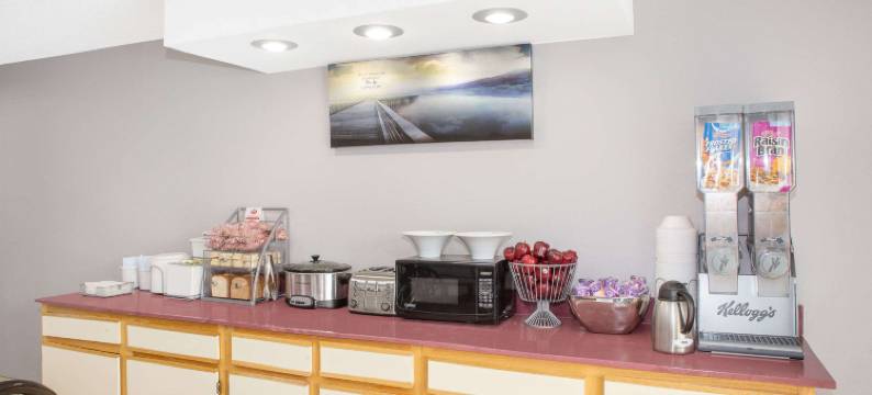 斯普林代尔速8酒店(Super 8 by Wyndham Springdale AR)图片