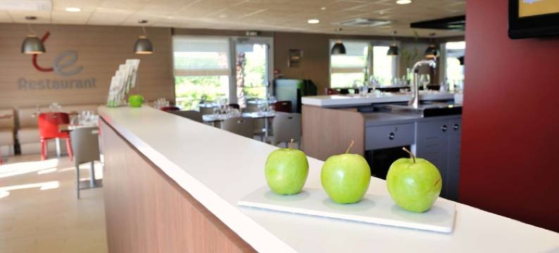 图卢兹太空城康铂酒店(Campanile Toulouse Sud - LABÈGE Innopole)图片