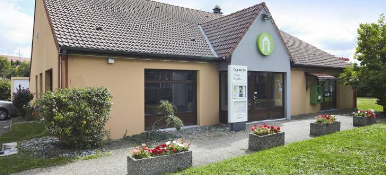 米卢斯伊尔扎克拿破仑康铂酒店(Campanile Mulhouse Nord - Illzach Ile NAPOLÉON)图片