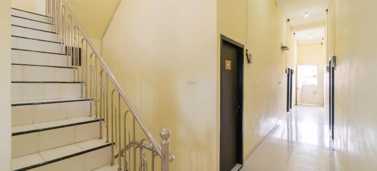RedDoorz Near Opi Mall Palembang 2图片