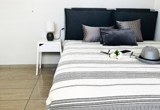 Cozy Snuggle- 2Min to Beach, 6Min Walk to Old Town Hotel Overview