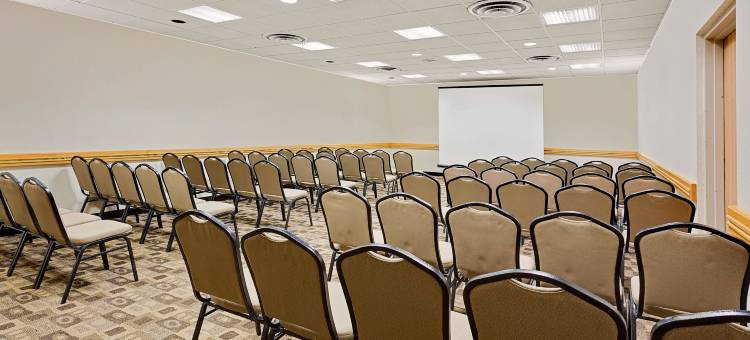 马凯特华美达酒店(Ramada by Wyndham Marquette)图片