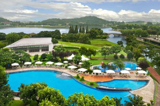 上海佘山世茂艾美酒店