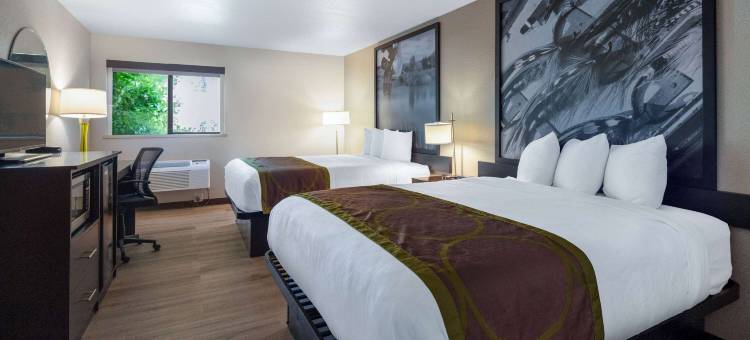 圣雷吉斯速8酒店(Super 8 by Wyndham St. Regis)图片