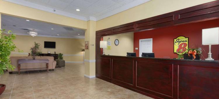 哈里森温德姆速8酒店(Super 8 by Wyndham Harrison OH)图片