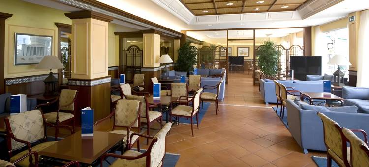 玫瑰海滩酒店(Hotel Roses Platja)图片