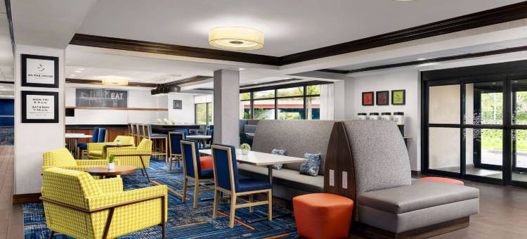 长岛艾兰迪尔欢朋酒店(Hampton Inn Long Island/Islandia)图片