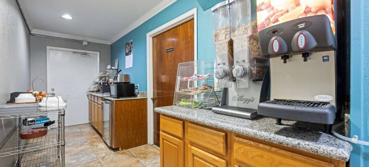 温德姆戴斯酒店-肯尼迪/卡恩斯市(Days Inn by Wyndham Kenedy/Karnes City)图片